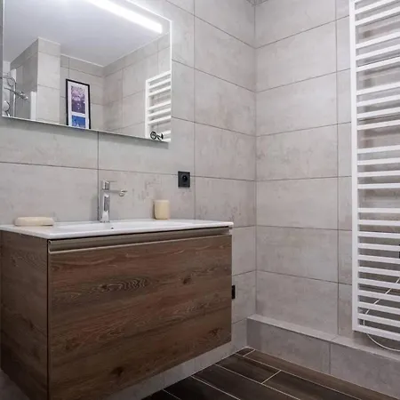 Neuf, Cosy & Moderne Vieil Alpe - 100m Des Remontees Mecaniques Alpe Express Apartment Alpe d'Huez